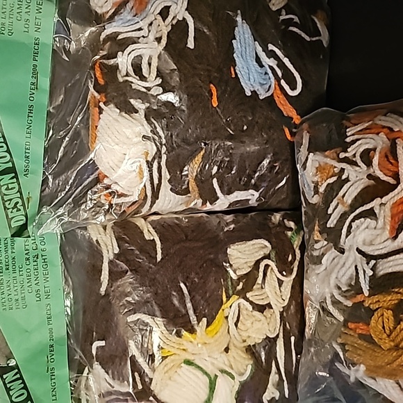 Vtg PreCut Latch Hook Rug yarn LOT 3 6-oz packs NEW - Picture 4 of 4